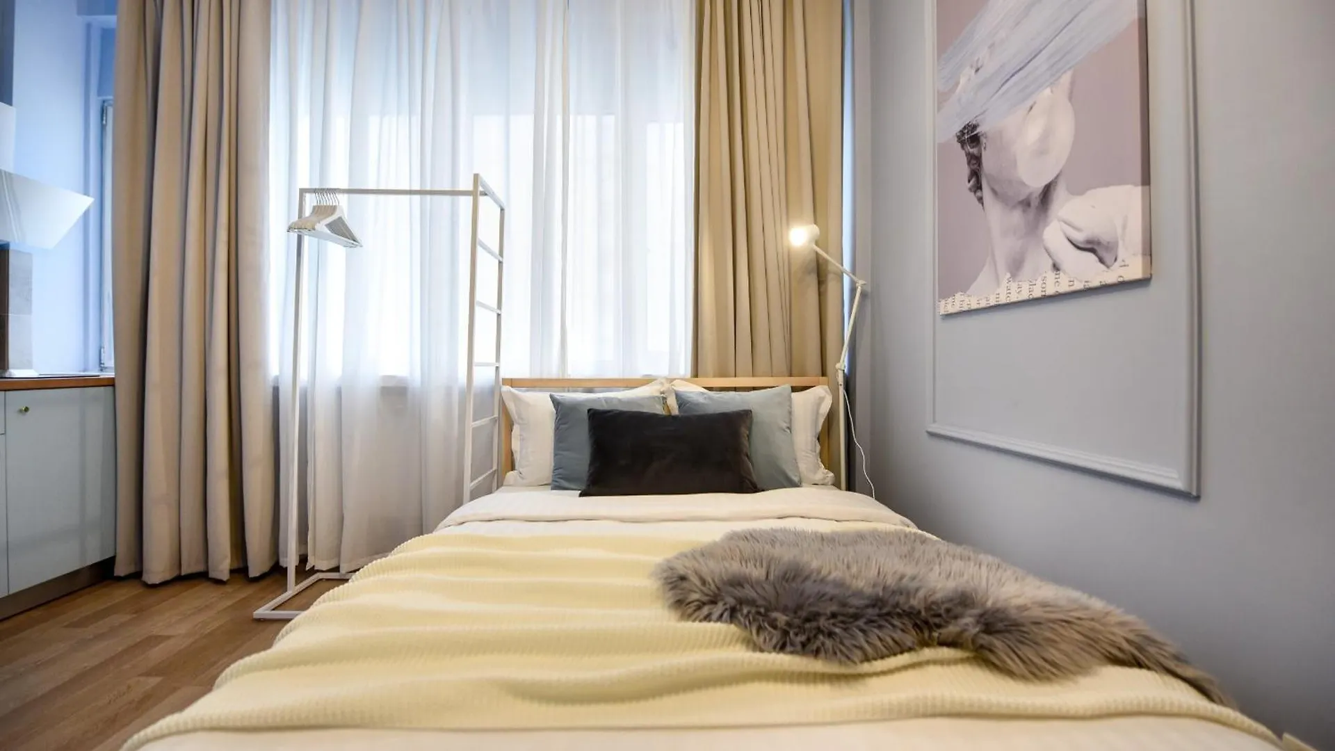 Elegant Studios On Magheru Boulevard - The Art Of Living Simply Bukarest