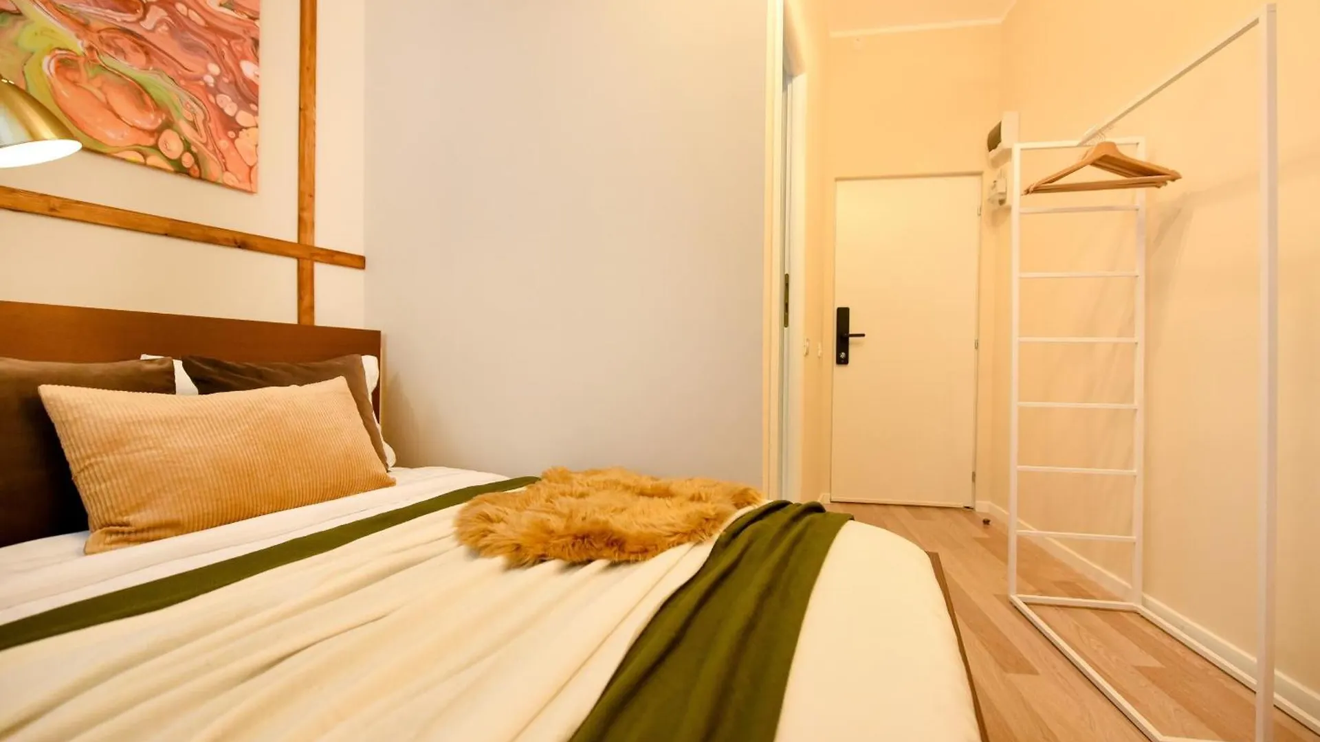 Elegant Studios On Magheru Boulevard - The Art Of Living Simply Bukarest Apartman