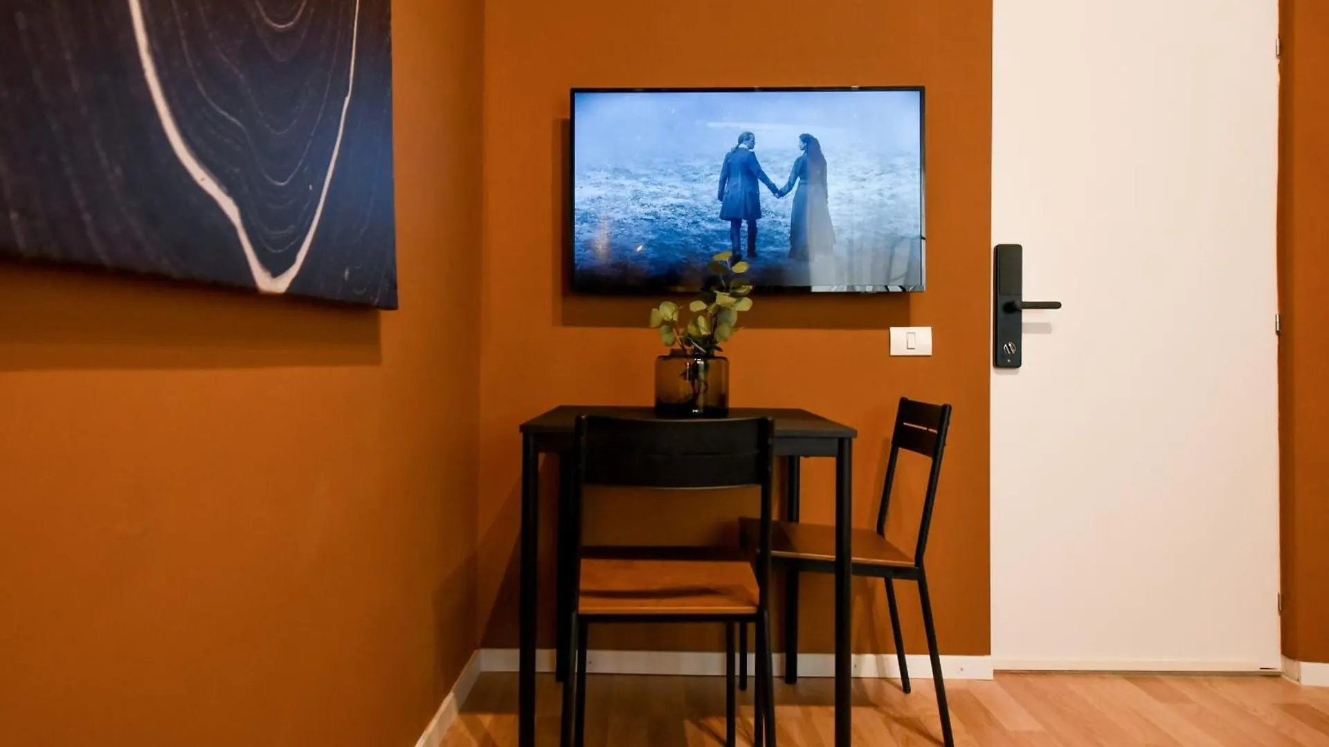 Elegant Studios On Magheru Boulevard - The Art Of Living Simply Bukarest Apartman