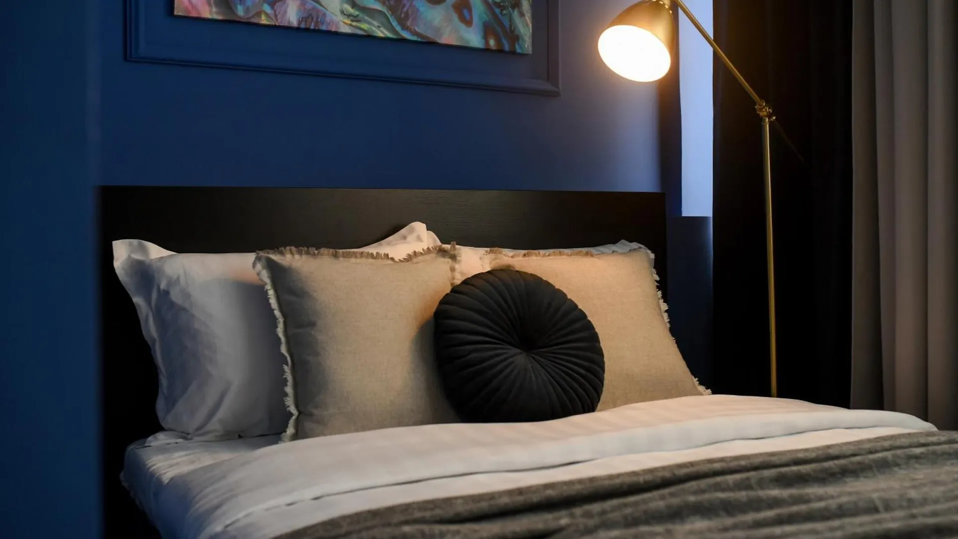 Elegant Studios On Magheru Boulevard - The Art Of Living Simply Bucureşti România