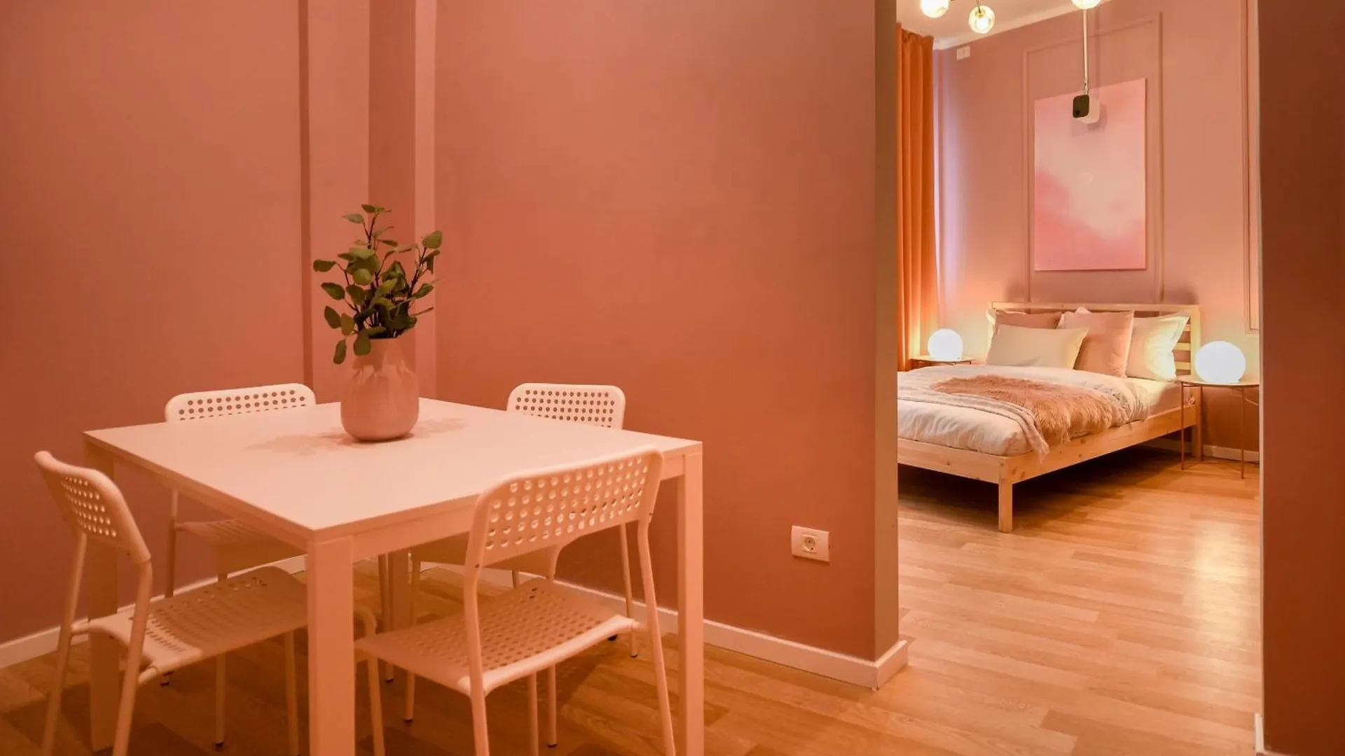 Apartament Elegant Studios On Magheru Boulevard - The Art Of Living Simply Bucureşti