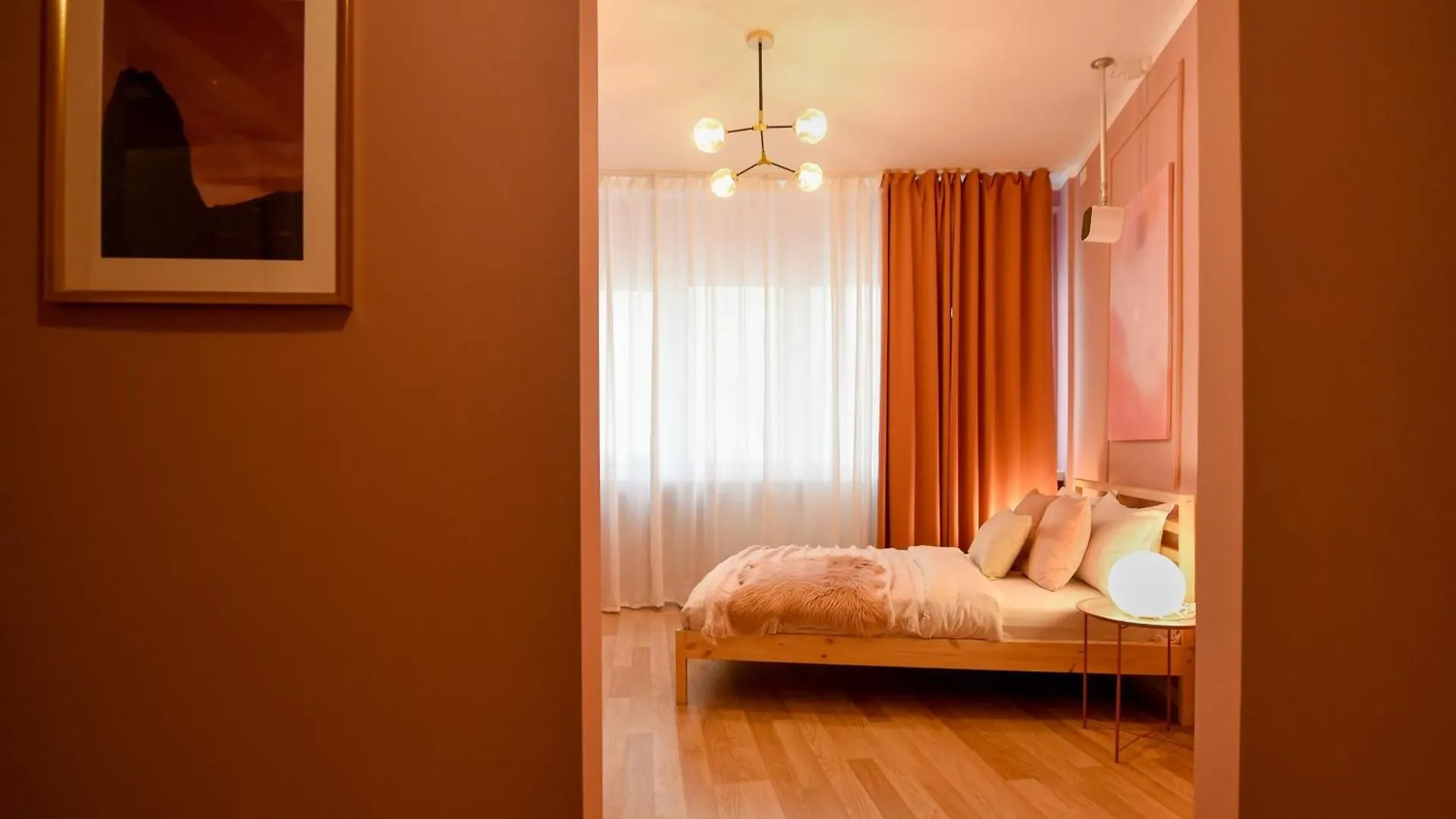 Elegant Studios On Magheru Boulevard - The Art Of Living Simply Bucureşti 0*,