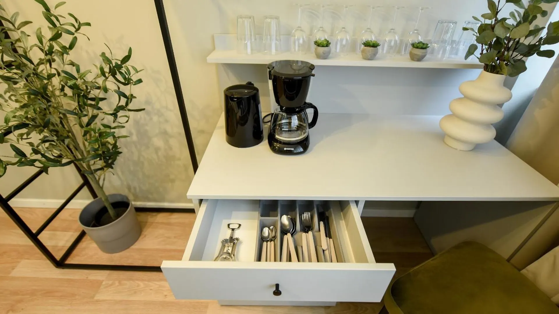Elegant Studios On Magheru Boulevard - The Art Of Living Simply Bucureşti Apartament